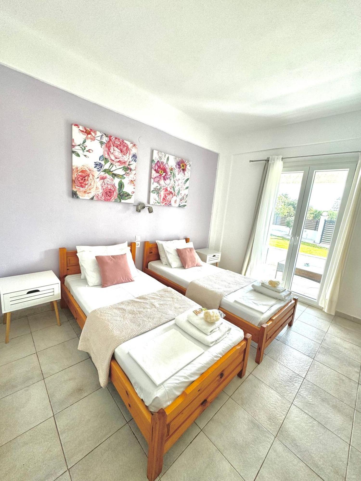 Sungate Villas Almiros Beach Exterior photo